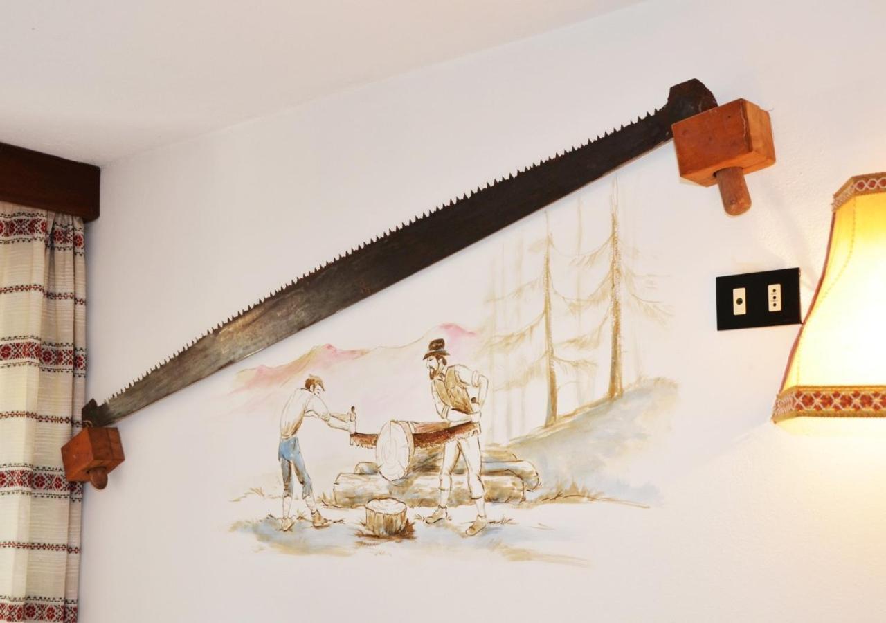 Villa Mirabell カヴァレーゼ エクステリア 写真